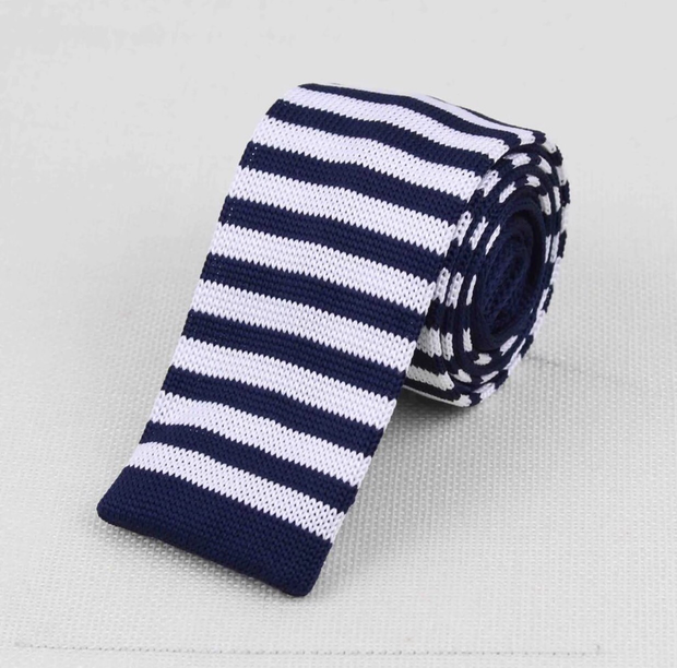 "The Captain" Skinny Knit Tie - Resso Roth