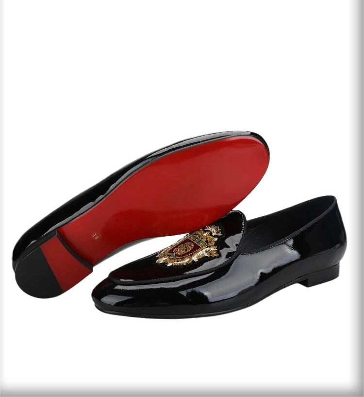 Black Velvet Loafers with Embroidery Crest Resso Roth Black Velvet Loafers with Embroidery Crest Resso Roth